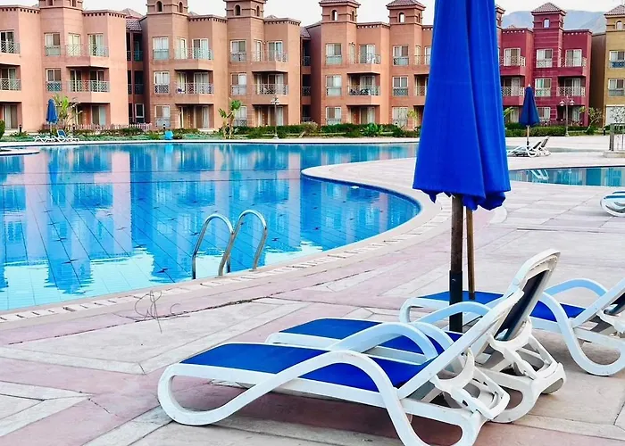 Porto Sokhna Water Front Vip Chalet *